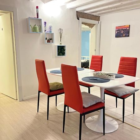 Genova Centro Affittacamere- Bagno In Comune Exterior foto