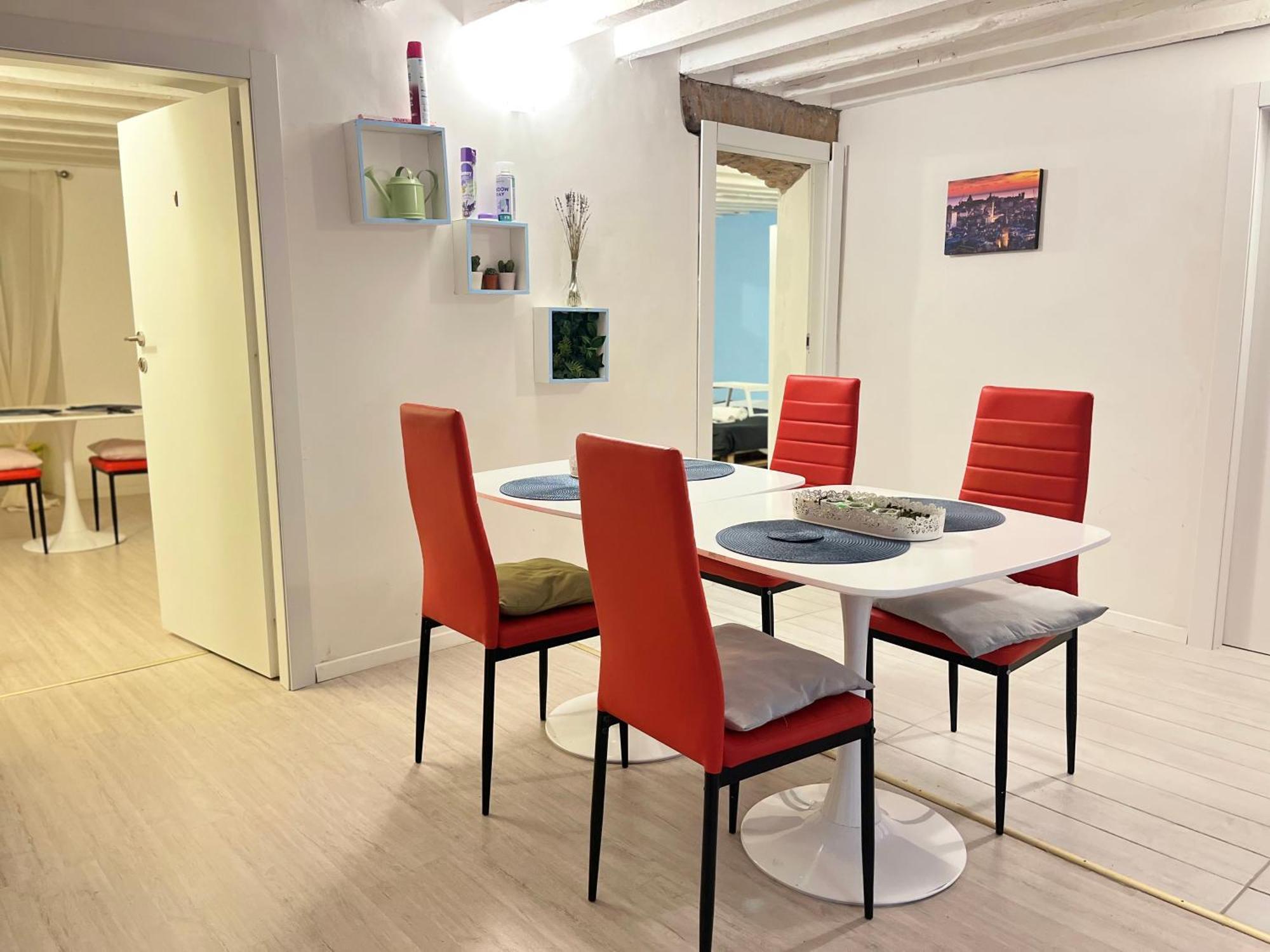 Genova Centro Affittacamere- Bagno In Comune Exterior foto
